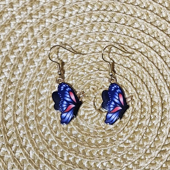 NEW! Handmade Half Butterfly Earrings 🦋 - Picture 4 of 6